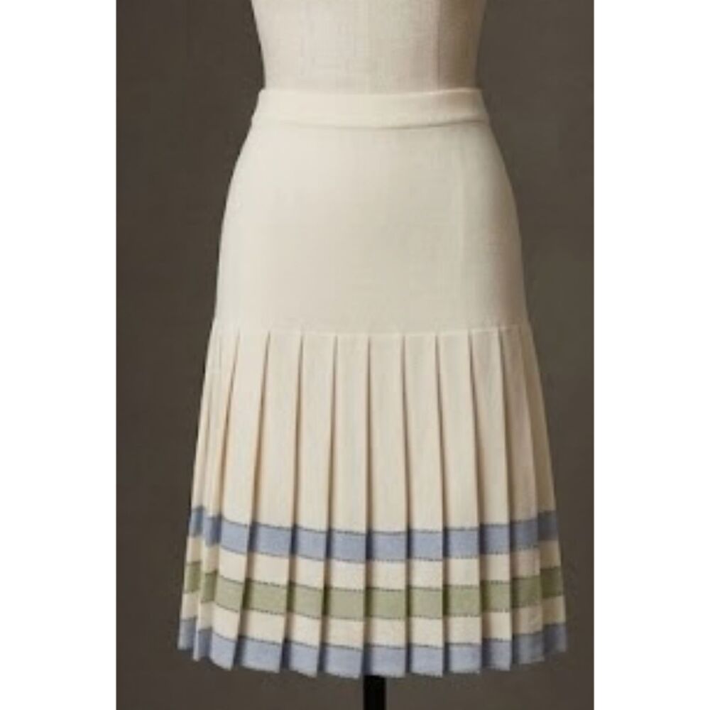 St John Knitted  Pleated Skirt Cream Blue Green Silver Studs Size 14 - Picture 2 of 9